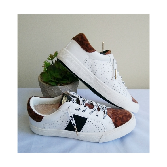 dina perforated sneaker vintage havana